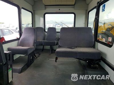 Zdjęcie 11 z 13 samochodu: 2016 FORD ECONOLINE E350 SUPER DUTY CUTAWAY VAN VIN:1FDEE3FL9GDC32170 - miniatura