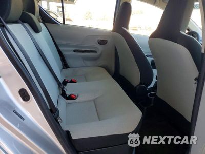 Zdjęcie 10 z 12 samochodu: 2014 TOYOTA PRIUS C ONE VIN:JTDKDTB32E1559461 - miniatura