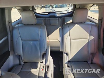 Zdjęcie 10 z 13 samochodu: 2019 TOYOTA HIGHLANDER HYBRID VIN:5TDKZRFH8KS359807 - miniatura