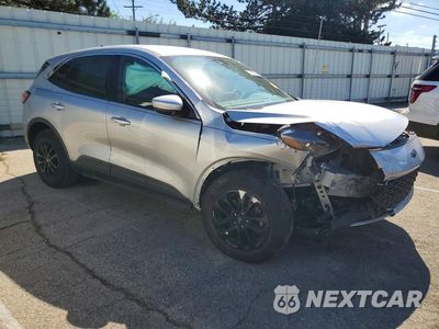 Czwarte zdjęcie samochodu z boku: 2020 FORD ESCAPE SE VIN:1FMCU9G66LUC70181 - miniatura