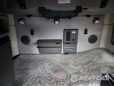 Zdjęcie 10 z 13 samochodu: 2024 VOLVO VNL SEMI TRUCK VIN:4V4NC9EH0RN646286 - miniatura