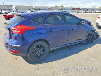 Trzecie zdjęcie samochodu z tyłu: 2016 FORD FOCUS SE VIN:1FADP3K26GL391618 - miniatura