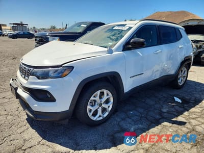 2025 JEEP COMPASS LATITUDE 3C4NJDBN1ST592890 - główne zdjęcie licytacji z USA - miniatura