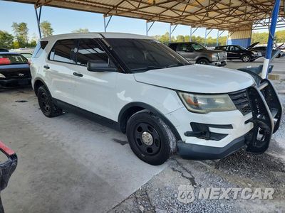 Czwarte zdjęcie samochodu z boku: 2016 FORD EXPLORER POLICE INTERCEPTOR VIN:1FM5K8AR0GGA37333 - miniatura