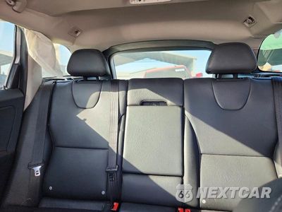 Zdjęcie 10 z 14 samochodu: 2017 VOLVO XC60 T5 INSCRIPTION VIN:YV440MRU0H2101602 - miniatura