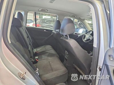 Zdjęcie 11 z 13 samochodu: 2015 VOLKSWAGEN TIGUAN S VIN:WVGBV7AX0FW589745 - miniatura