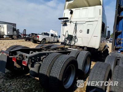 Trzecie zdjęcie samochodu z tyłu: 2018 INTERNATIONAL LT625 SEMI TRUCK VIN:3HSDZAPR4JN448971 - miniatura