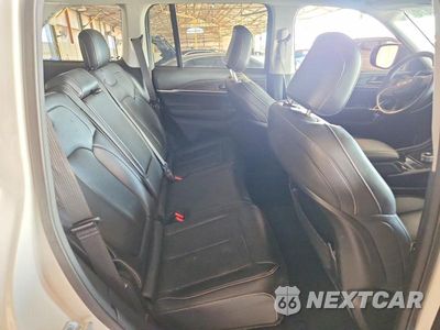 Zdjęcie 10 z 13 samochodu: 2023 JEEP GRAND CHEROKEE LIMITED VIN:1C4RJGBG5PC534661 - miniatura