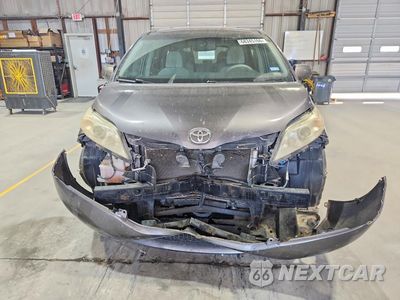 Piąte zdjęcie samochodu w środku: 2014 TOYOTA SIENNA LE VIN:5TDKK3DC0ES443844 - miniatura