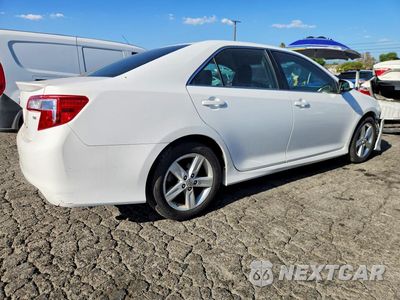 Trzecie zdjęcie samochodu z tyłu: 2013 TOYOTA CAMRY SE VIN:4T1BF1FK1DU697078 - miniatura