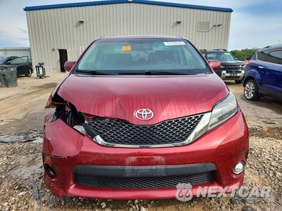 Piąte zdjęcie samochodu w środku: 2016 TOYOTA SIENNA SE VIN:5TDXK3DC5GS718228 - miniatura