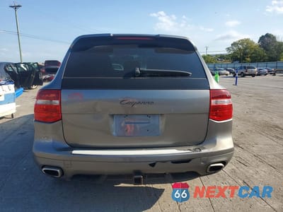 Zdjęcie 6 z 13 samochodu: 2010 PORSCHE CAYENNE VIN:WP1AA2AP9ALA03826 - miniatura