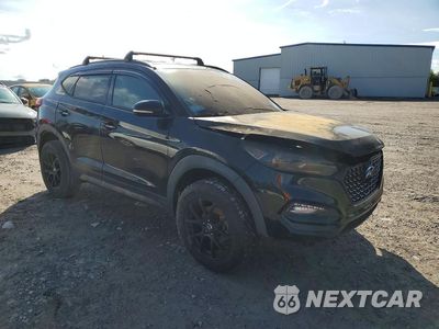 Czwarte zdjęcie samochodu z boku: 2016 HYUNDAI TUCSON SPORT VIN:KM8J3CA25GU086305 - miniatura