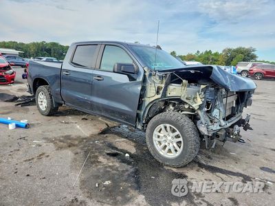 Czwarte zdjęcie samochodu z boku: 2021 CHEVROLET 1500 SILVERADO K1500 VIN:3GCUYAEF2MG134989 - miniatura