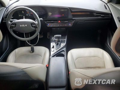 Zdjęcie 8 z 13 samochodu: 2023 KIA NIRO EX VIN:KNDCR3LE8P5066451 - miniatura