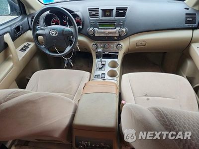 Zdjęcie 8 z 13 samochodu: 2008 TOYOTA HIGHLANDER BASE VIN:JTEES41A782085400 - miniatura
