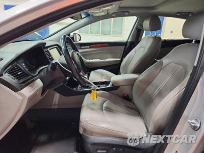 Zdjęcie 7 z 12 samochodu: 2018 HYUNDAI SONATA LIMITED VIN:5NPE34AF2JH605276 - miniatura