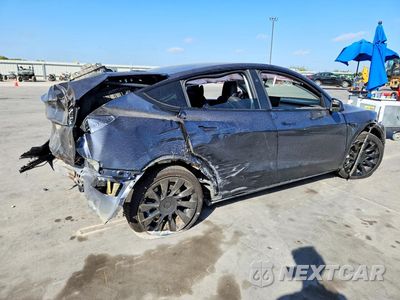 Trzecie zdjęcie samochodu z tyłu: 2024 TESLA MODEL Y VIN:7SAYGDEE5RA238841 - miniatura