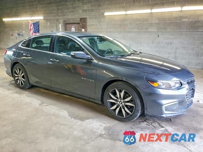 Czwarte zdjęcie samochodu z boku: 2017 CHEVROLET MALIBU LT VIN:1G1ZE5ST7HF106587 - miniatura