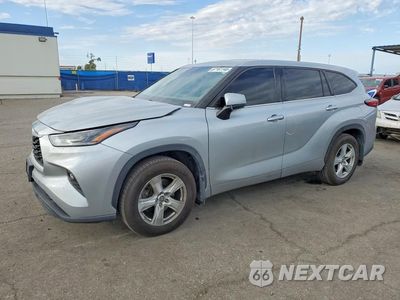 2021 TOYOTA HIGHLANDER LE 5TDBZRBH1MS528249 - główne zdjęcie licytacji z USA - miniatura