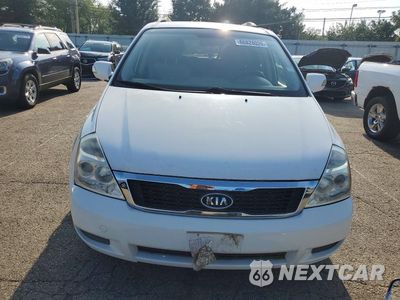 Piąte zdjęcie samochodu w środku: 2012 KIA SEDONA LX VIN:KNDMG4C77C6488121 - miniatura