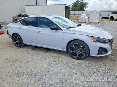 Czwarte zdjęcie samochodu z boku: 2023 NISSAN ALTIMA SR VIN:1N4BL4CV0PN336801 - miniatura