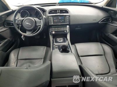 Zdjęcie 8 z 13 samochodu: 2017 JAGUAR XE VIN:SAJAD4BN2HA970206 - miniatura