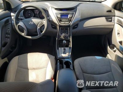 Zdjęcie 8 z 12 samochodu: 2013 HYUNDAI ELANTRA GLS VIN:5NPDH4AE5DH391070 - miniatura