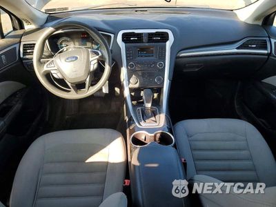 Zdjęcie 8 z 12 samochodu: 2015 FORD FUSION S VIN:3FA6P0G7XFR243211 - miniatura