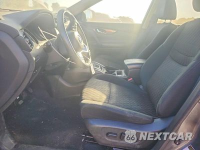Zdjęcie 7 z 13 samochodu: 2018 NISSAN ROGUE SV VIN:5N1AT2MV6JC732948 - miniatura