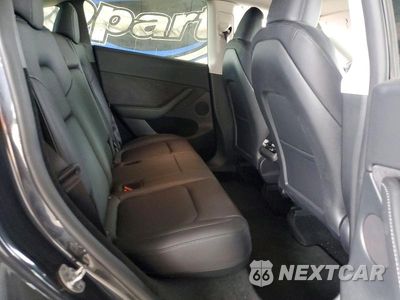 Zdjęcie 10 z 12 samochodu: 2024 TESLA MODEL Y VIN:7SAYGDEE6RF065771 - miniatura