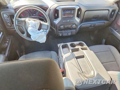 Zdjęcie 8 z 12 samochodu: 2022 CHEVROLET SILVERADO LTD K1500 VIN:1GCUYAED7NZ227961 - miniatura