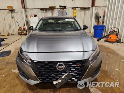 Piąte zdjęcie samochodu w środku: 2023 NISSAN ALTIMA SR VIN:1N4BL4CV8PN361476 - miniatura