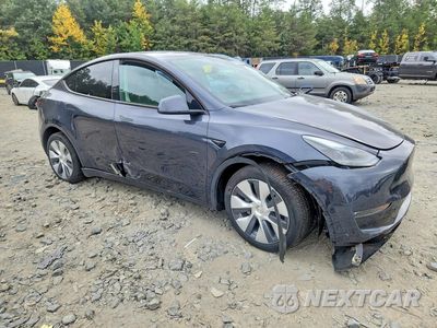 Czwarte zdjęcie samochodu z boku: 2024 TESLA MODEL Y VIN:7SAYGDEE3RA275936 - miniatura