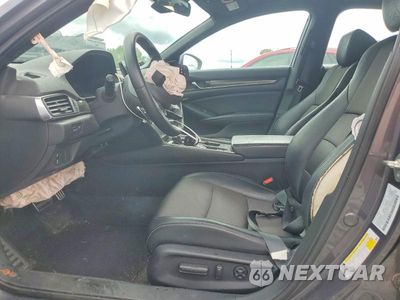 Zdjęcie 7 z 13 samochodu: 2018 HONDA ACCORD SPORT VIN:1HGCV1F34JA097013 - miniatura
