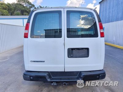 Zdjęcie 6 z 13 samochodu: 2020 CHEVROLET EXPRESS G2500 LT VIN:1GCWGAFP7L1258210 - miniatura