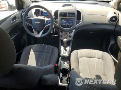 Zdjęcie 8 z 12 samochodu: 2016 CHEVROLET SONIC LT VIN:1G1JC6SG1G4157749 - miniatura