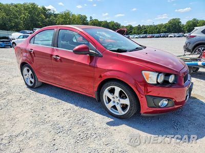Czwarte zdjęcie samochodu z boku: 2012 CHEVROLET SONIC LTZ VIN:1G1JE5SBXC4184273 - miniatura