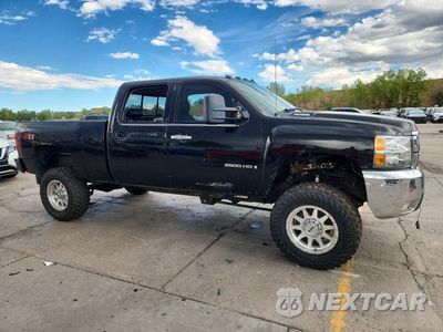 Czwarte zdjęcie samochodu z boku: 2008 CHEVROLET SILVERADO K2500 HEAVY DUTY VIN:1GCHK23658F119387 - miniatura