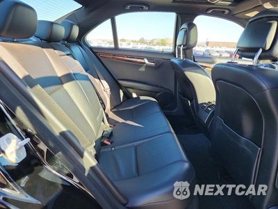 Zdjęcie 10 z 12 samochodu: 2014 MERCEDES-BENZ C 250 VIN:WDDGF4HB3EA927950 - miniatura