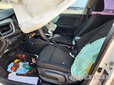 Zdjęcie 7 z 12 samochodu: 2020 KIA RIO S VIN:3KPA24AD3LE303454 - miniatura