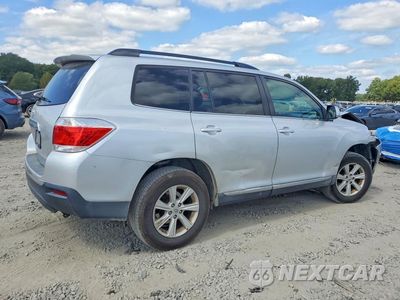 Trzecie zdjęcie samochodu z tyłu: 2012 TOYOTA HIGHLANDER SE VIN:5TDZK3EH3CS065797 - miniatura