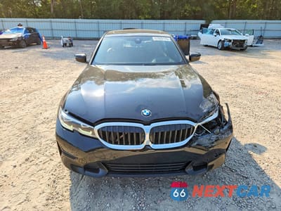 Piąte zdjęcie samochodu w środku: 2019 BMW 330XI VIN:WBA5R7C53KFH26964 - miniatura