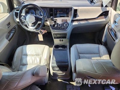 Zdjęcie 8 z 13 samochodu: 2016 TOYOTA SIENNA XLE PREMIUM 8-PASSENGER VIN:5TDYK3DCXGS743145 - miniatura