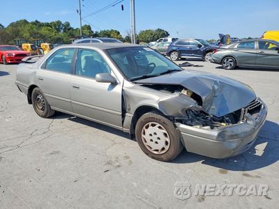 Czwarte zdjęcie samochodu z boku: 1999 TOYOTA CAMRY LE VIN:4T1BG22K3XU430800 - miniatura
