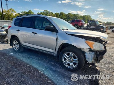 Czwarte zdjęcie samochodu z boku: 2010 TOYOTA RAV4 BASE VIN:2T3BF4DV8AW058620 - miniatura