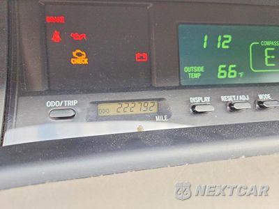 Zdjęcie 9 z 12 samochodu: 2002 TOYOTA AVALON XLS VIN:4T1BF28B72U241635 - miniatura