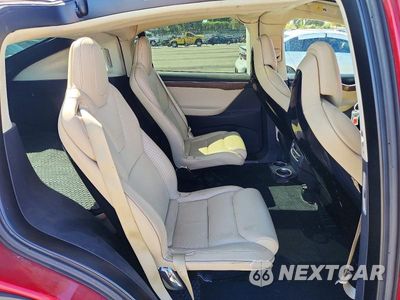 Zdjęcie 11 z 13 samochodu: 2016 TESLA MODEL X VIN:5YJXCBE21GF016649 - miniatura
