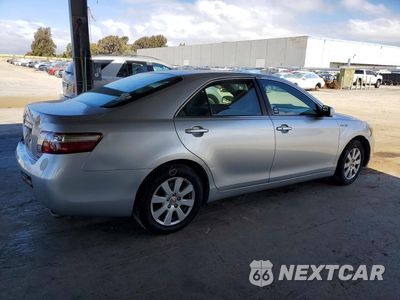 Trzecie zdjęcie samochodu z tyłu: 2007 TOYOTA CAMRY HYBRID VIN:JTNBB46K573011339 - miniatura