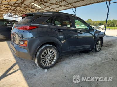 Trzecie zdjęcie samochodu z tyłu: 2019 HYUNDAI KONA SEL VIN:KM8K6CAAXKU326234 - miniatura